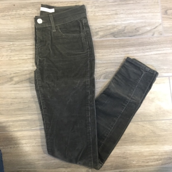 RARE Levi’s dark green corduroy skinny jeans - Picture 2 of 3